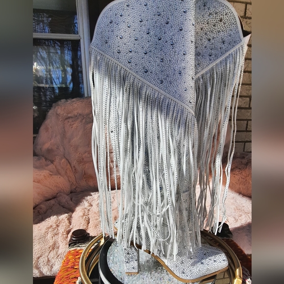 Jessica SimpsonAsire Rhinestone Western Fringe Boots - Picture 12 of 15